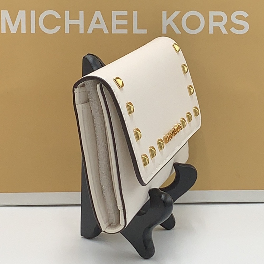 MICHAEL KORS JET SET TRAVEL 
LARGE TRIFOLD NON-LEATHER VEGAN 
WALLET
OPTIC WHITE - Picture 4 of 15